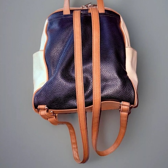 Relic by Fossil Backpack Black And Tan Bag Vegan Pebbled Leather Zippered Front - Picture 2 of 12